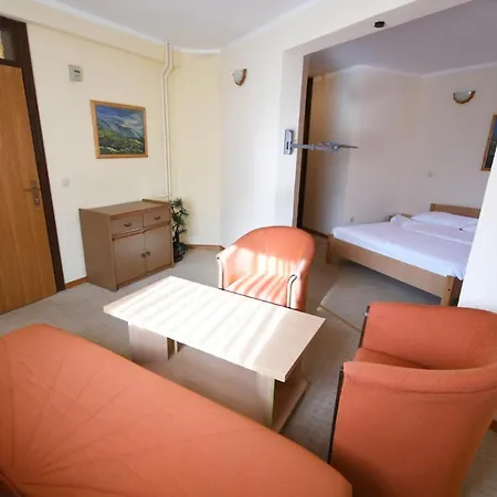 Mladost Hotel Tjentiste