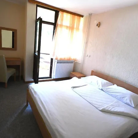 Mladost Hotel