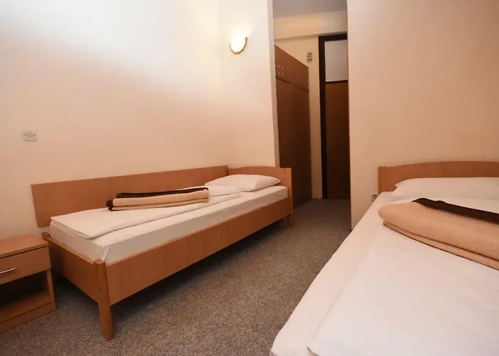 Mladost Hotel 3*